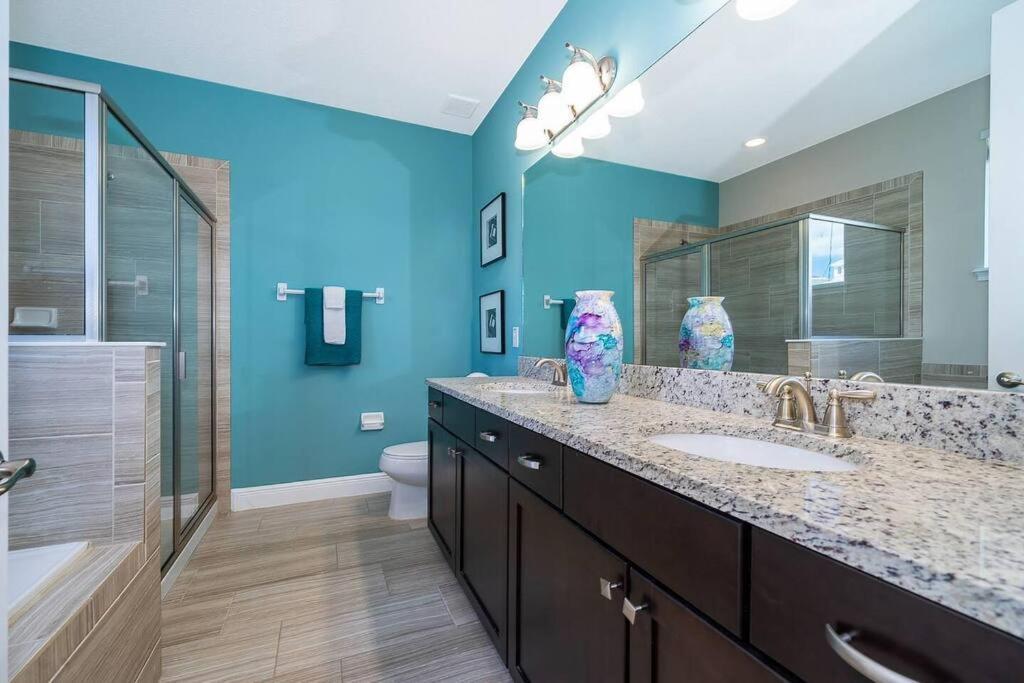 Holiday home 8br Mansion: Packed With Fun And Comfort For *