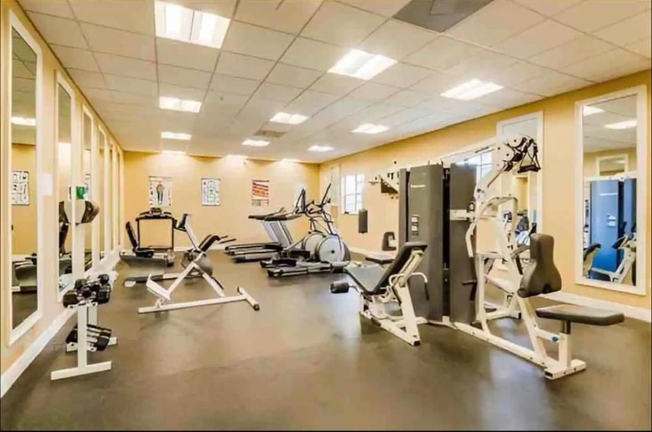 Comfy Themed Oasis 1br Near Parks Townhouse Holiday home