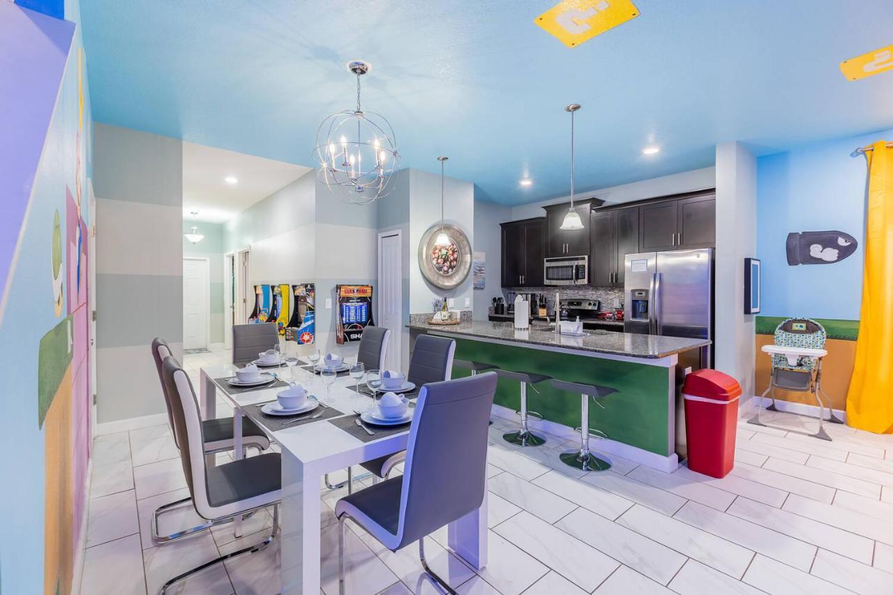 Holiday home Amazing Thematic House Pvt Poolarcades *