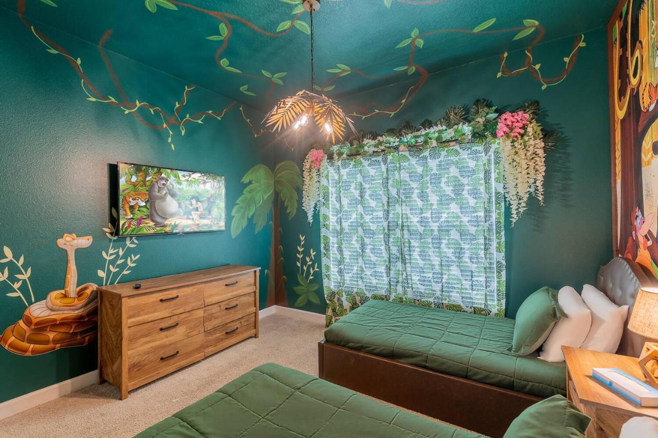 Amazing Thematic House Pvt Poolarcades Holiday home Orlando