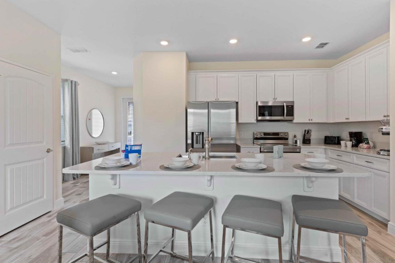 2959 Castaway Lane * Orlando