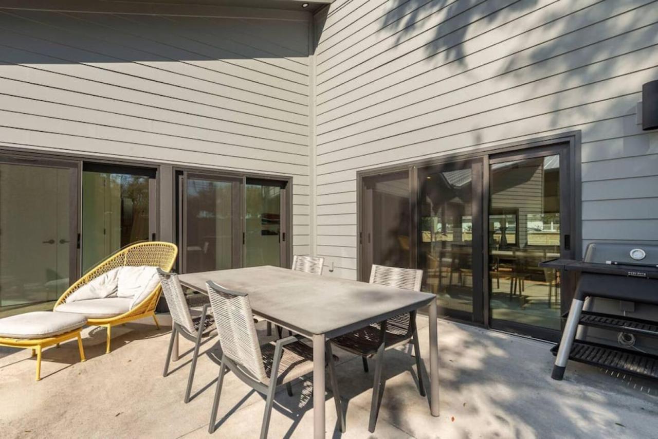 Holiday home Stunning Modern In Hip Enclave Near Dt Orlando