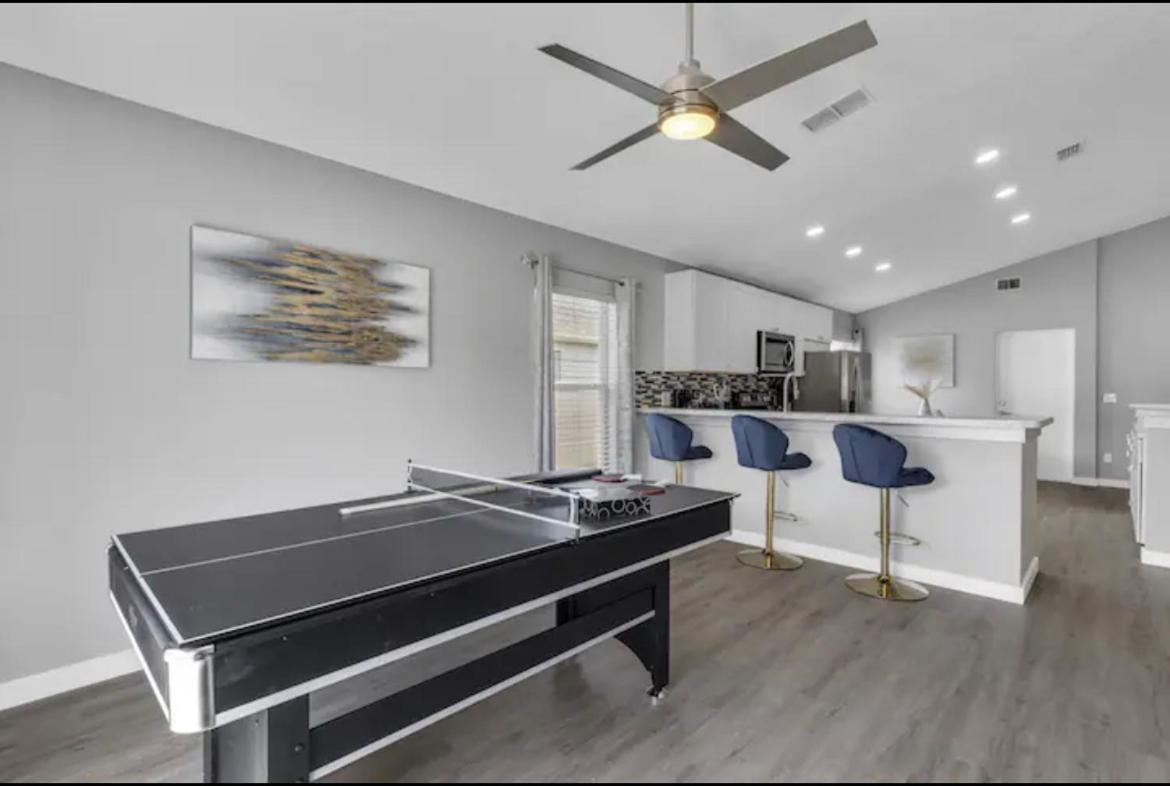 Modern Cozy 3 Bd/2 Ba For Family/friends Holiday home Orlando