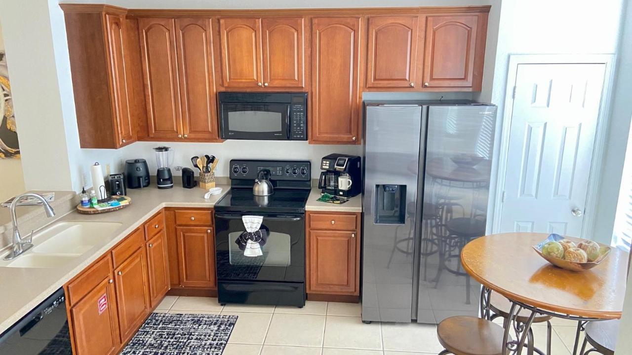 P.19 # Vista Cay Newly Remodeled Walking Distance From Occc Orlando