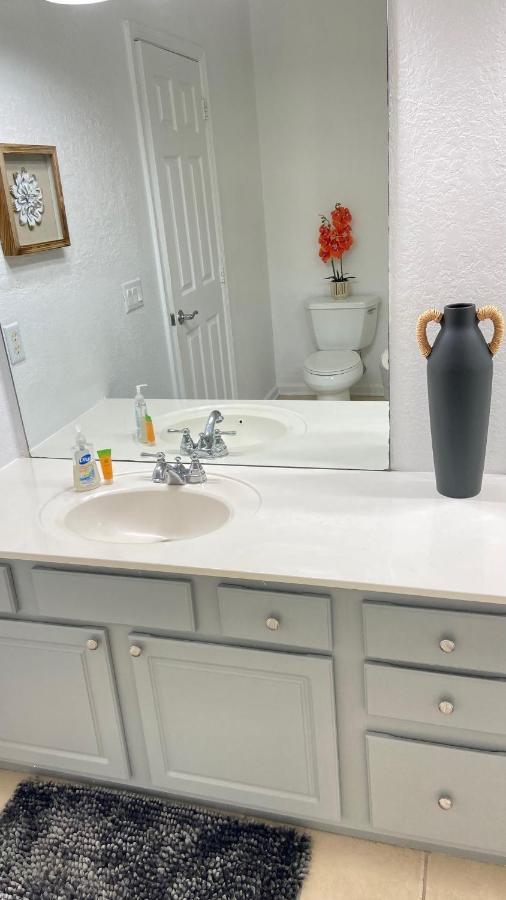 P.19 # Vista Cay Newly Remodeled Walking Distance From Occc Holiday home