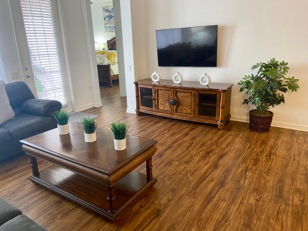 P.12 # Vista Cay Newly Remodeled Walking Distance From Convention Center /close To Universal/disney