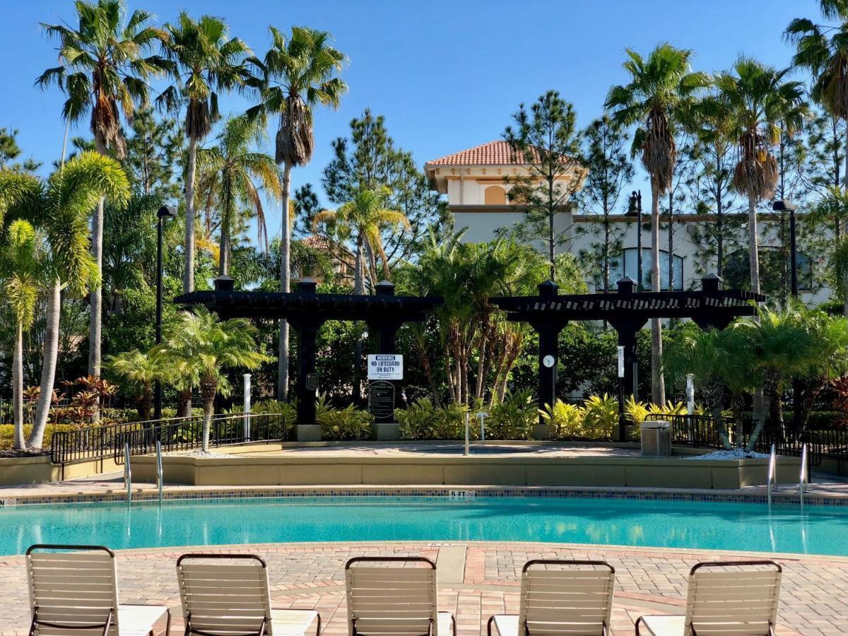Apartment P.12 # Vista Cay Newly Remodeled Walking Distance From Convention Center /close To Universal/disney