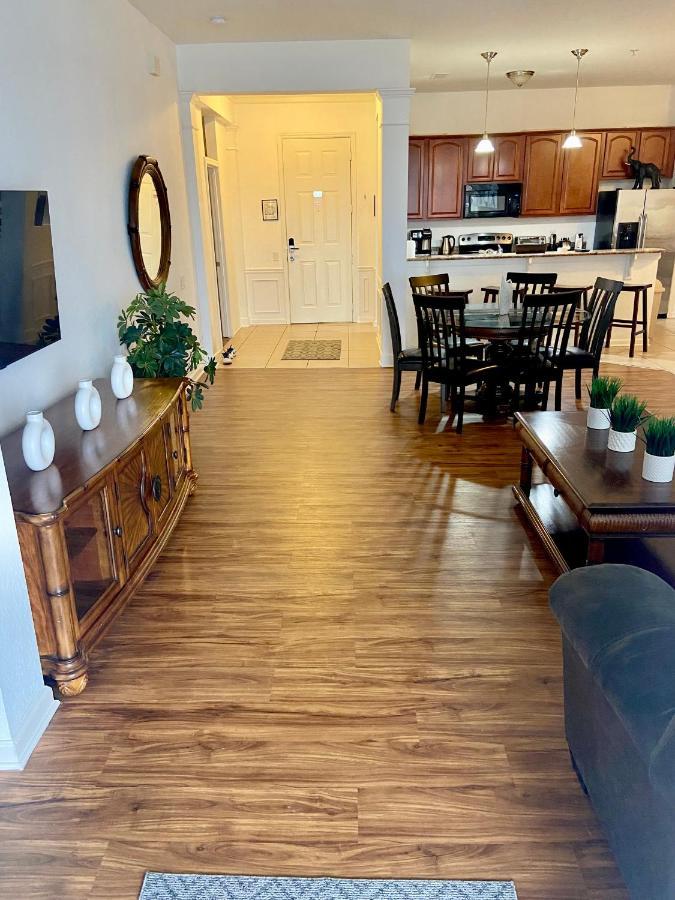Apartment P.12 # Vista Cay Newly Remodeled Walking Distance From Convention Center /close To Universal/disney