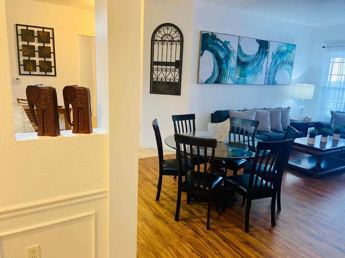 Apartment P.12 # Vista Cay Newly Remodeled Walking Distance From Convention Center /close To Universal/disney *