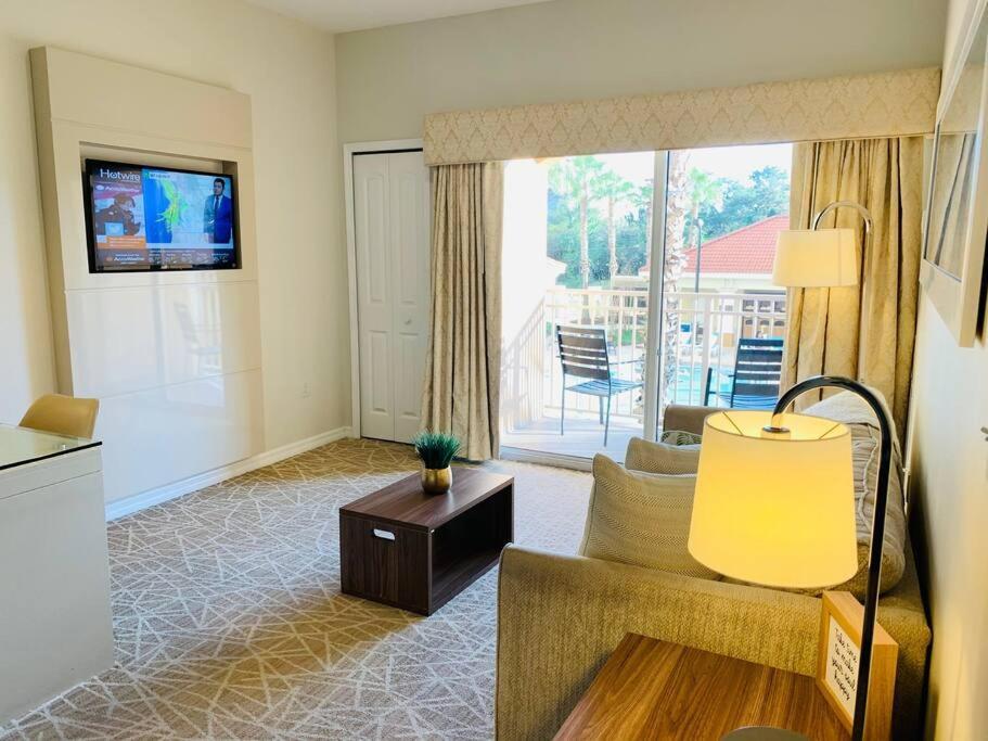 Location 1 Bedroom Near Universal