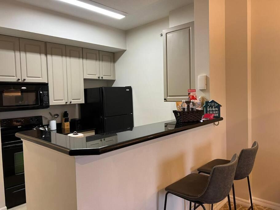 Location 1 Bedroom Near Universal
