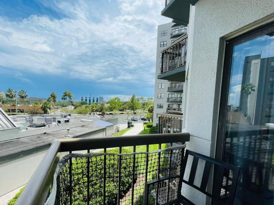 Gorgeous Near Parks And Convention Center Apartment Orlando