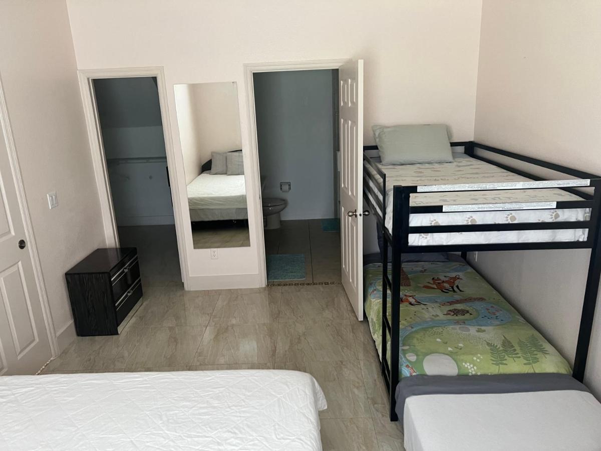 No Se Renta Vivienda Familiar Homestay