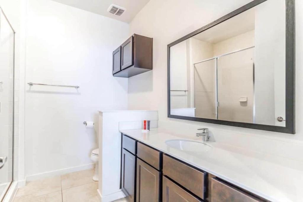 Private Townhome At Regal Oaks * Orlando