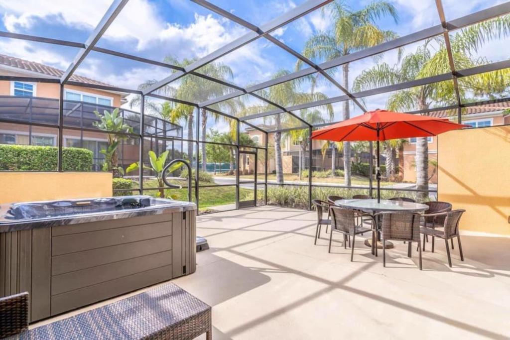 Private Townhome At Regal Oaks Holiday home Orlando