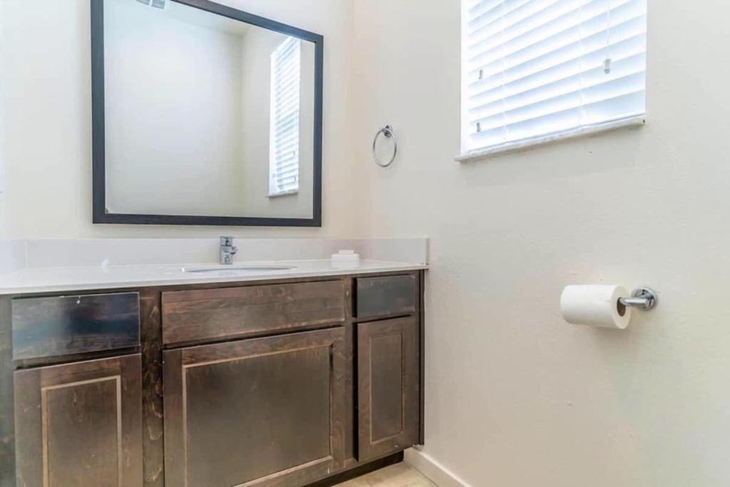 Private Townhome At Regal Oaks Holiday home
