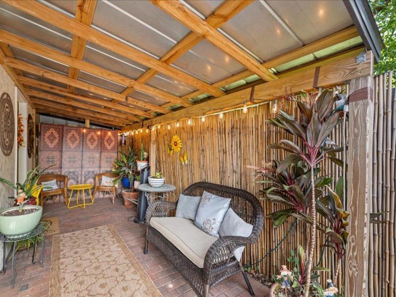 College Park-Orlando 5Star Villa Oasis - Home Away From Home - Quiet Neighborhood-Private Botanical Courtyard - Mins From Eola,Dt, Winter Park - Free Parking & Ev Plug In Guest house Orlando