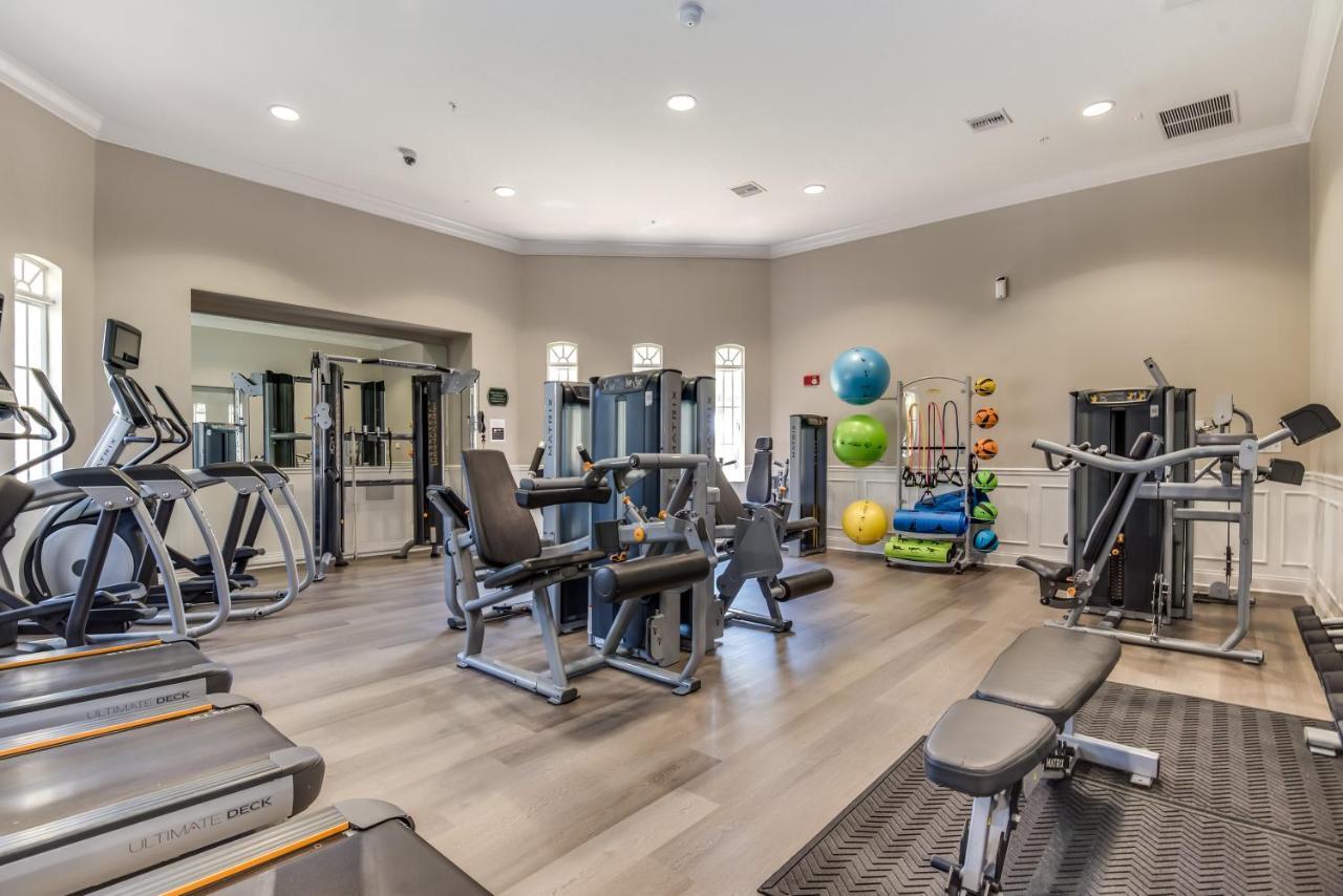 Apartment 4102 Breakview Drive 404