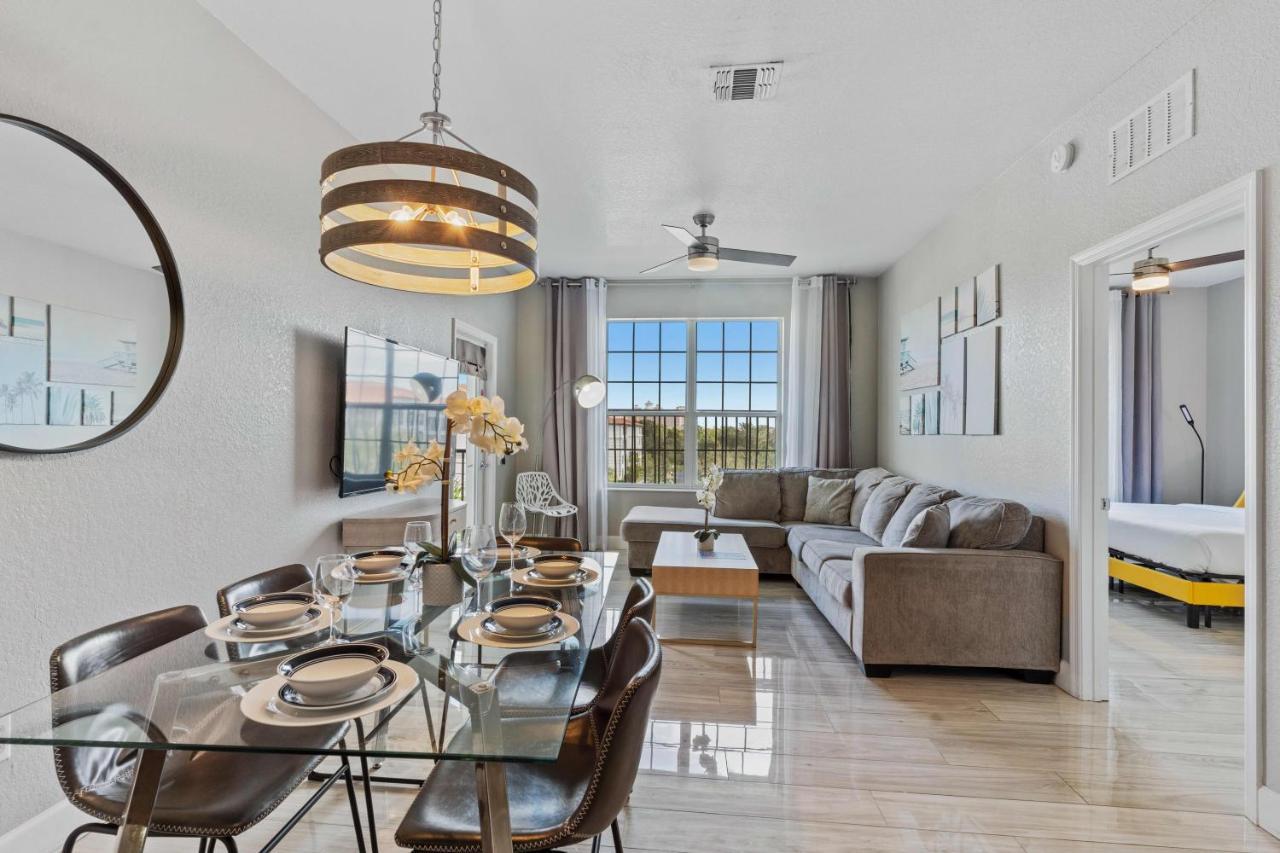 4102 Breakview Drive 404 *