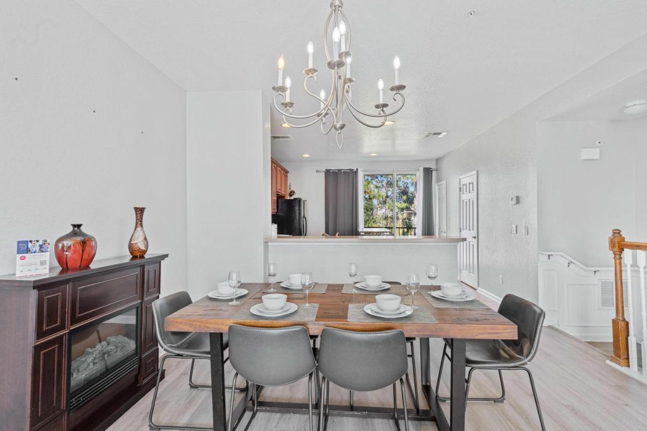 5038 Tideview Circle 24 * Orlando