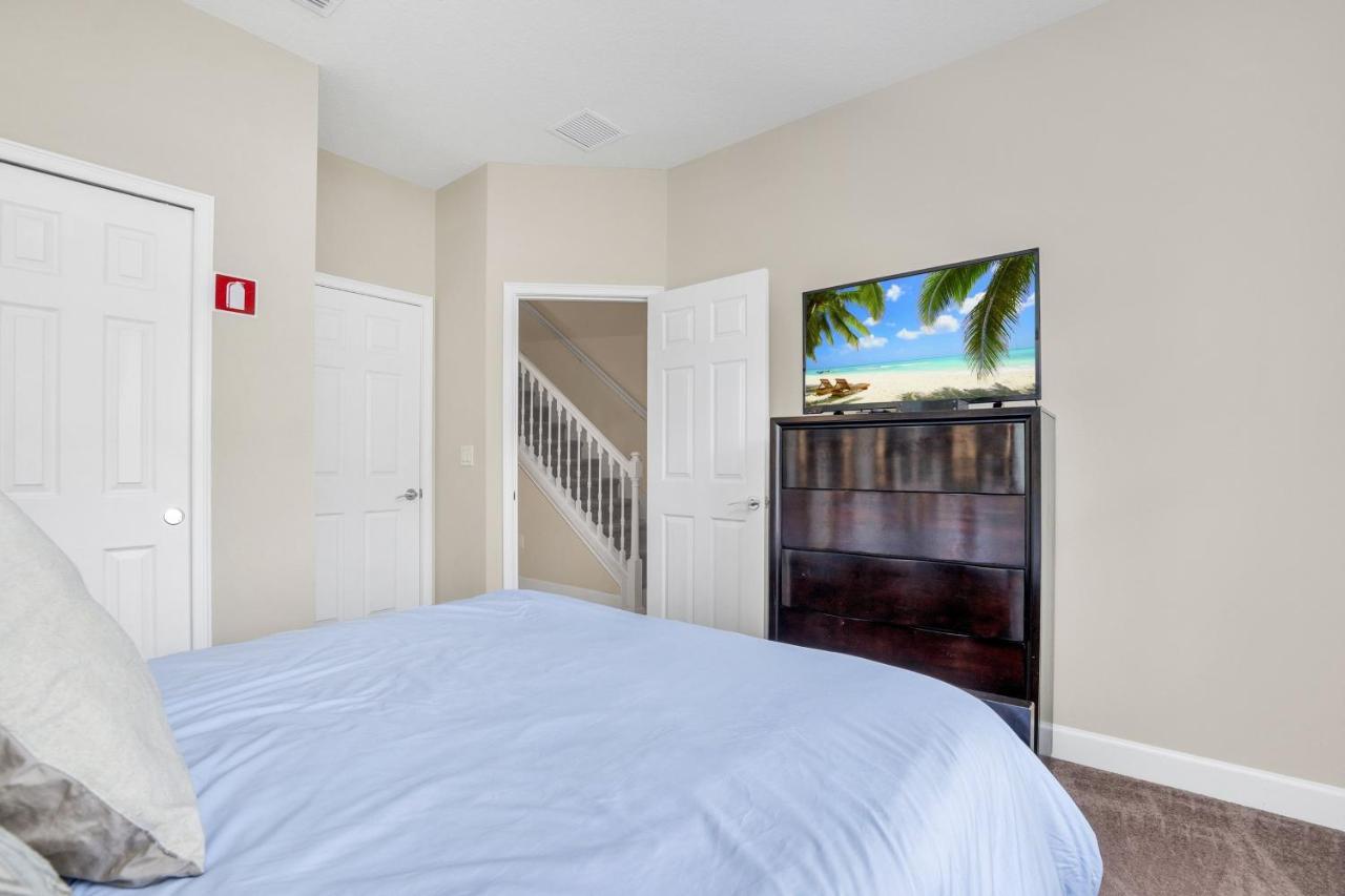 Serenity Townhouse 3br 3ba Holiday home