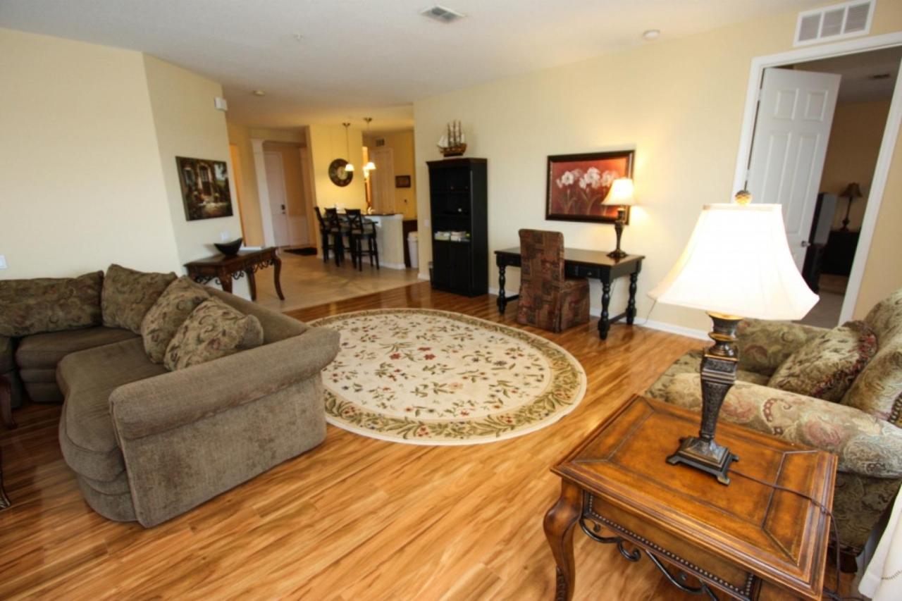3 Bed Near At Vista Cay Holiday home *