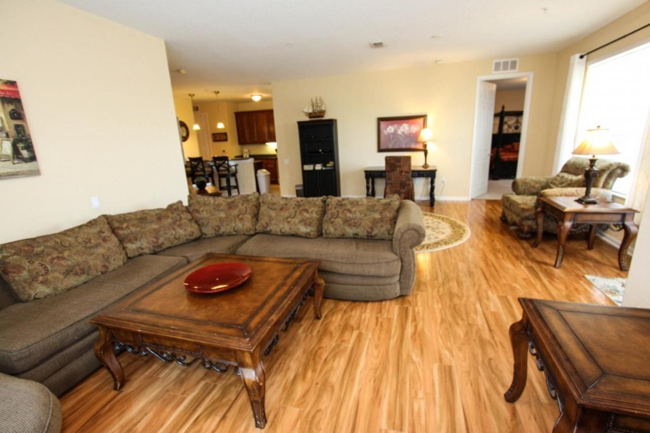 3 Bed Near At Vista Cay Holiday home *