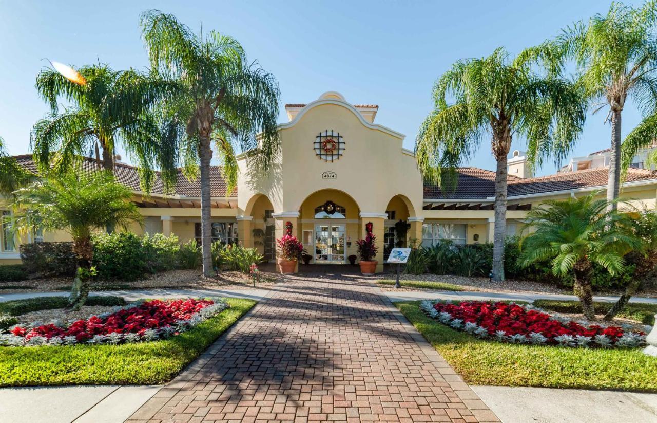 3 Condo, Sleeps 6, 7 Miles To At Vista Cay