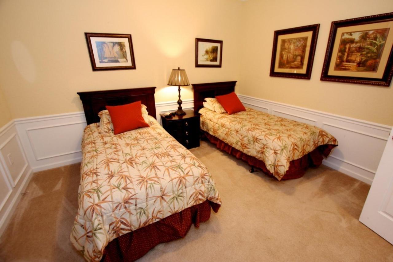 Holiday home 3 Condo, Sleeps 6, 7 Miles To At Vista Cay Orlando