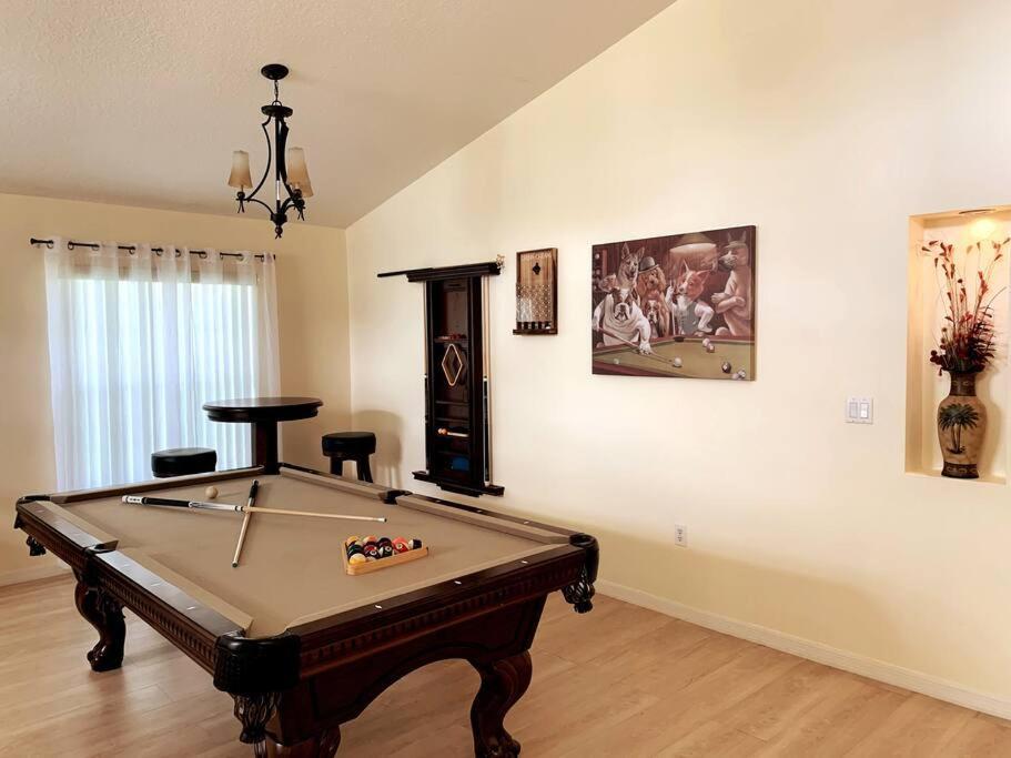 Holiday home Minutes To Disney! Spacious W/ Private Pool, Themed Rooms!