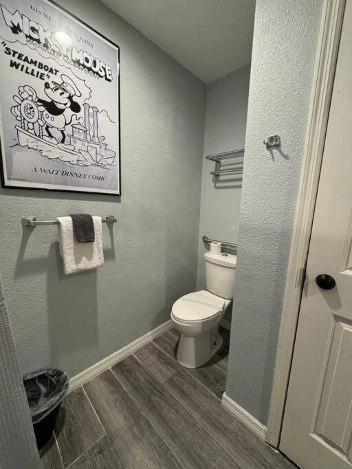 Apartment Very Close To Disney!