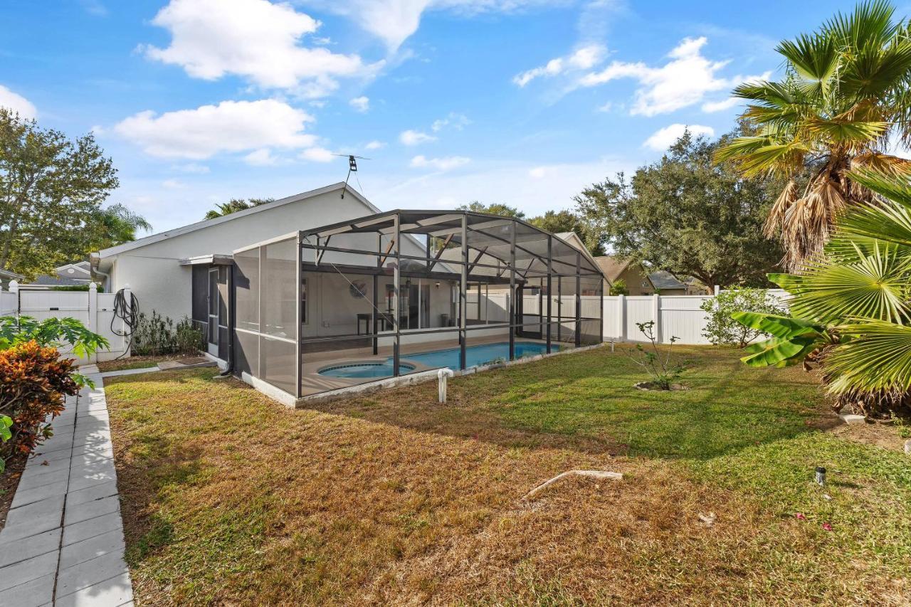 Well Illuminated And Spacious 3 Bedroom Wh15920