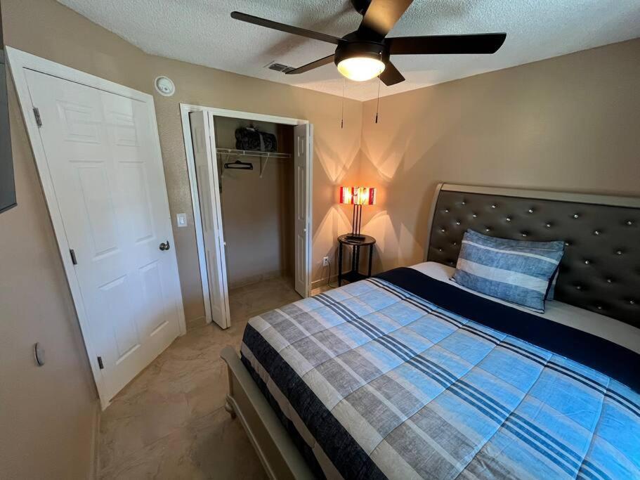 Beautiful Modern 3 Bedroom House - Downtown Orlando Holiday home *