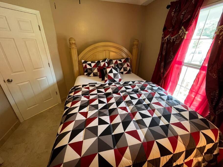 Holiday home Beautiful Modern 3 Bedroom House - Downtown Orlando *