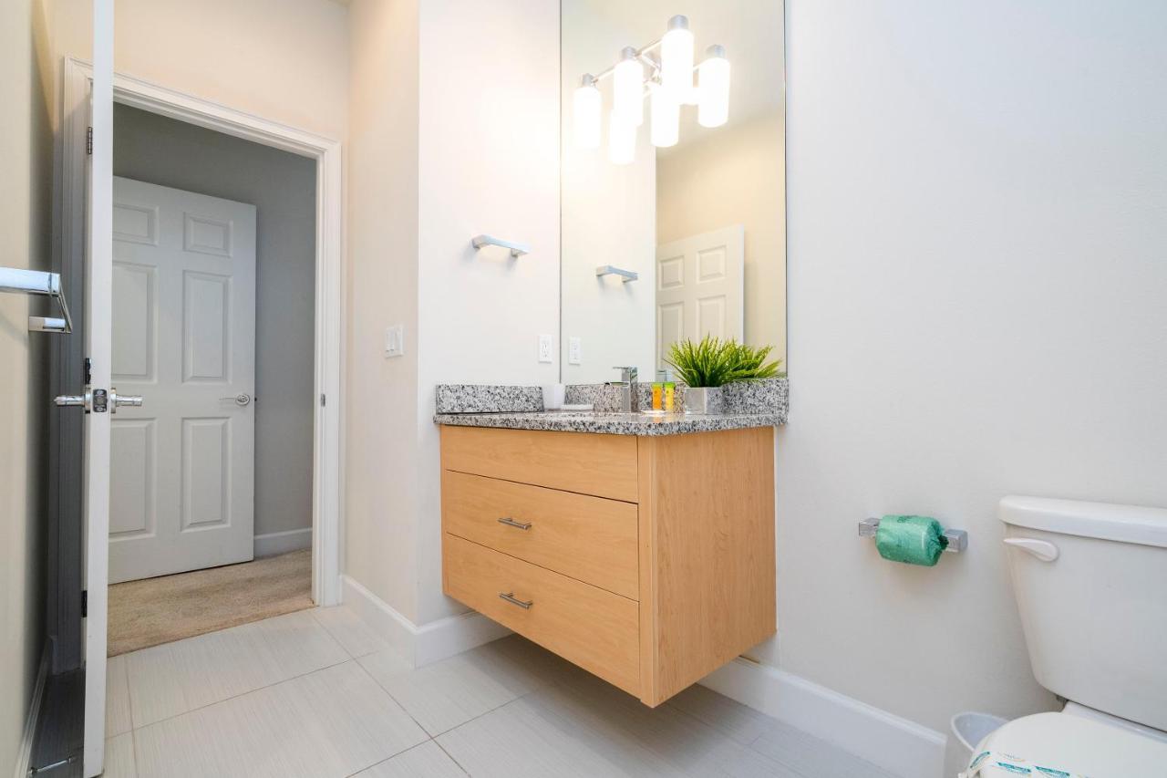 Holiday home 3br Townhouse Near Bbq Grill And Pool Orlando