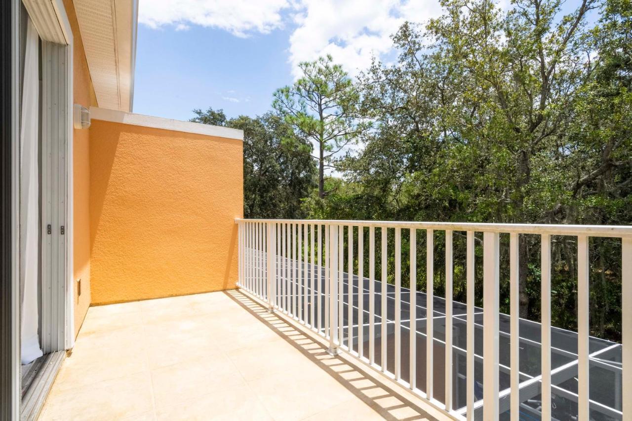 3br Townhouse Near Bbq Grill And Pool Holiday home