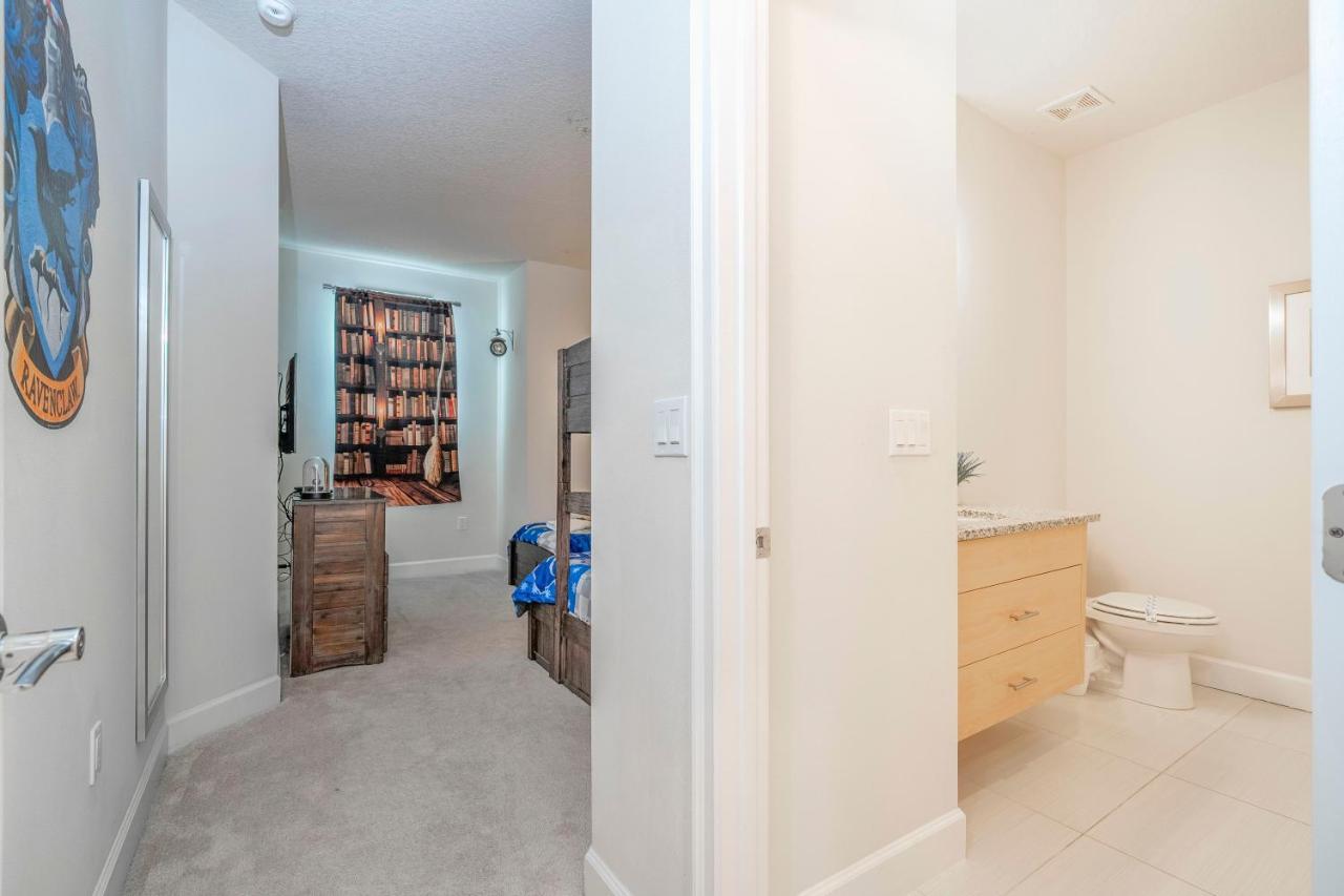 3br Townhouse Near Bbq Grill And Pool Holiday home Orlando