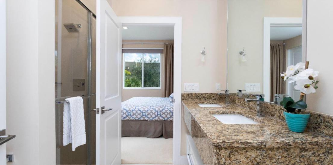 Magic Village - 4 Bed 45 Baths *