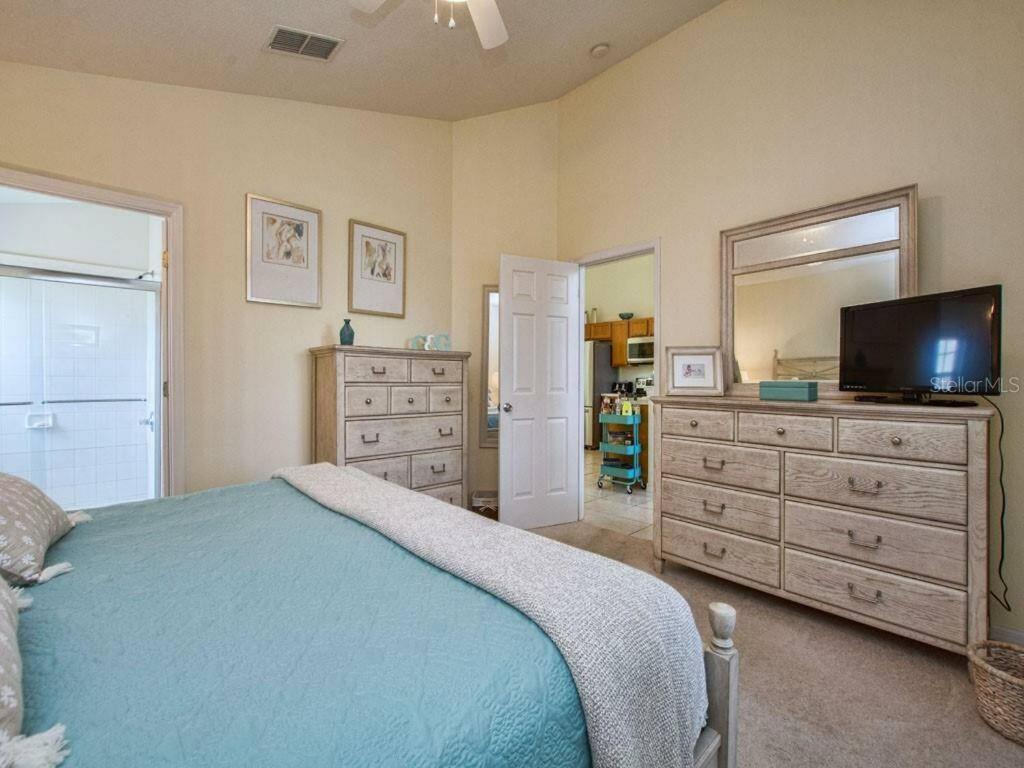 Beautiful 4 Bedroom 10 Minutes To *