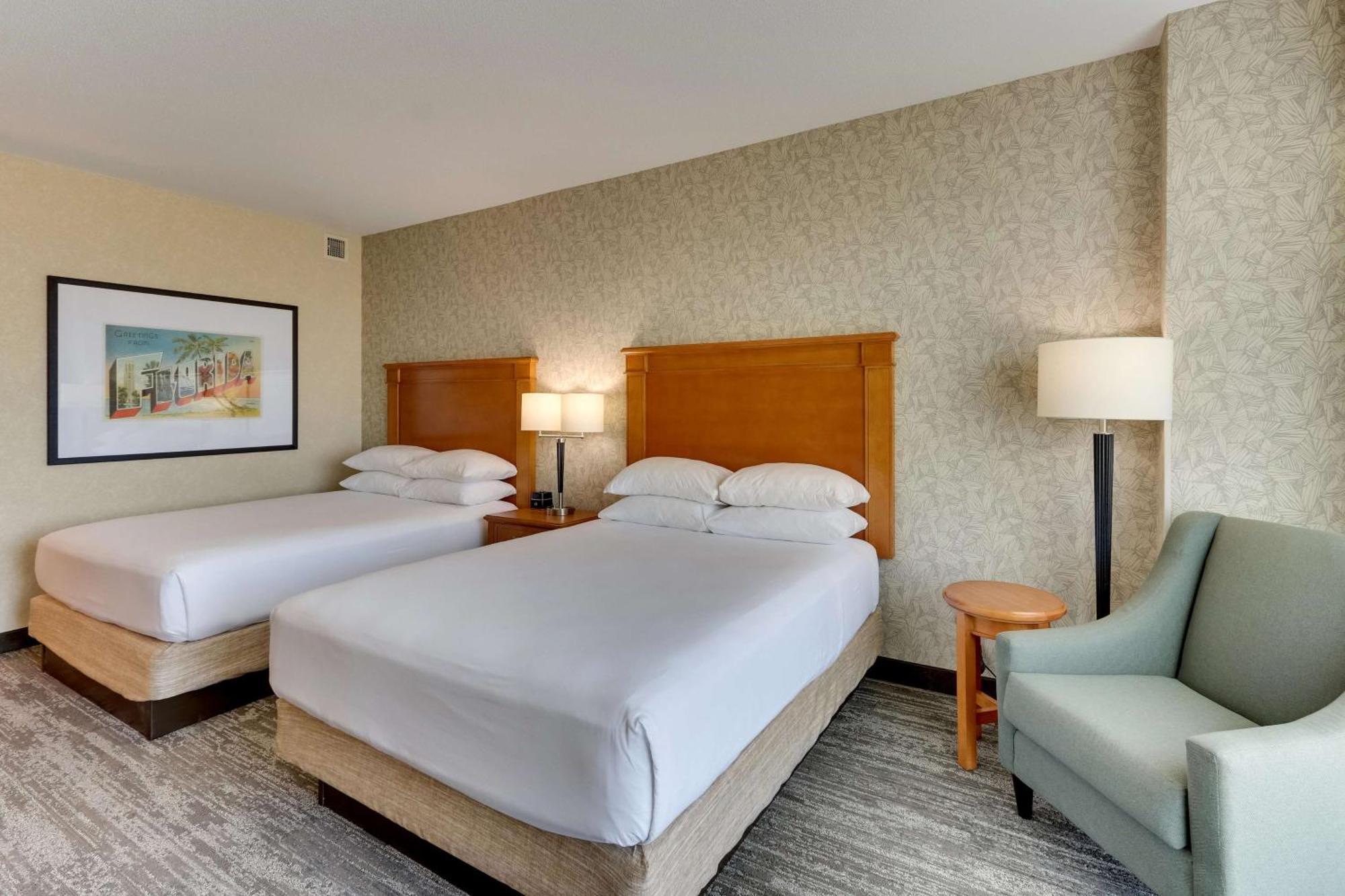 Hotel Drury & Near Universal 3*