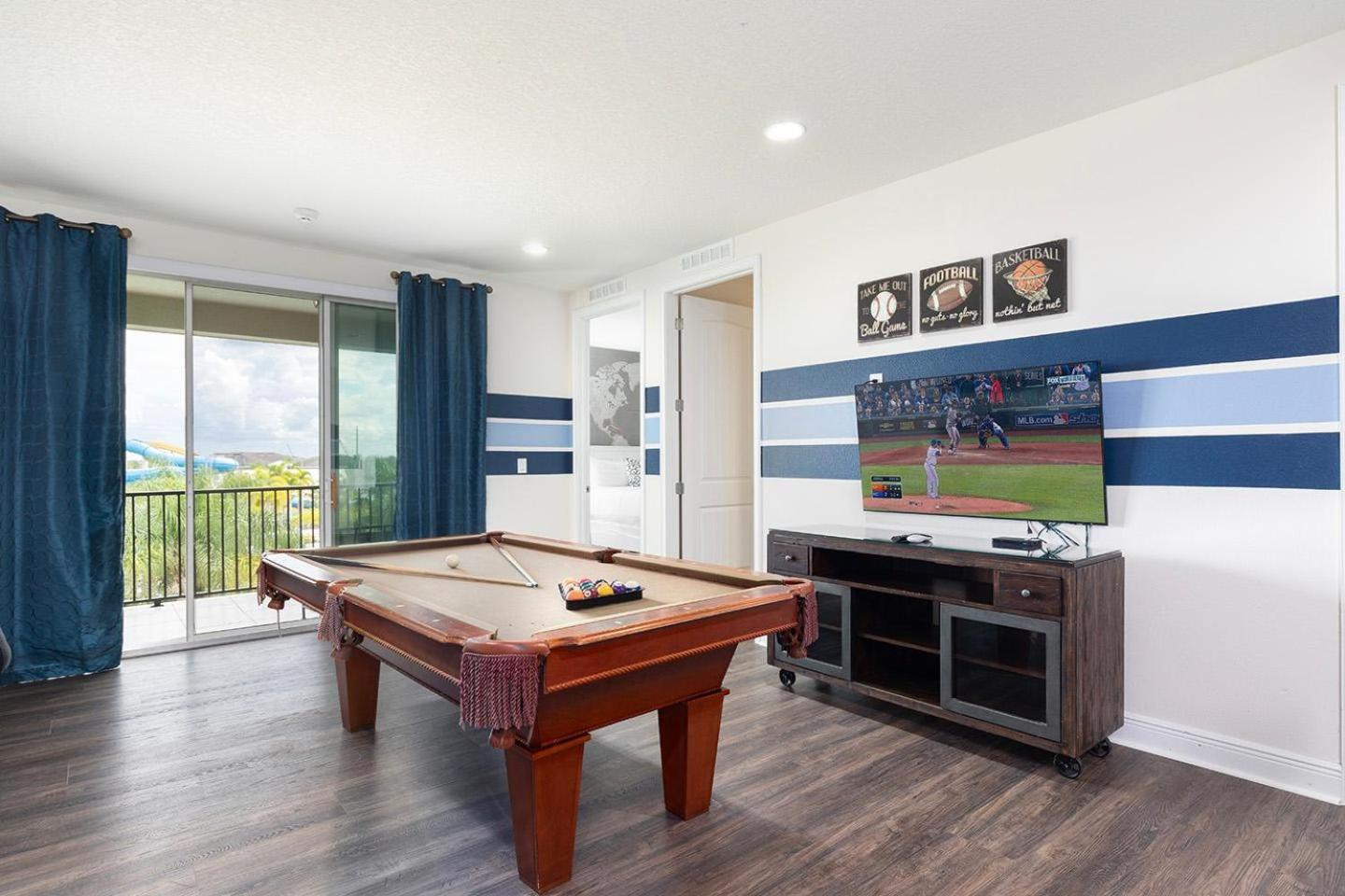 Holiday home Chic 11 Bdrm With Private Pool In Encore *