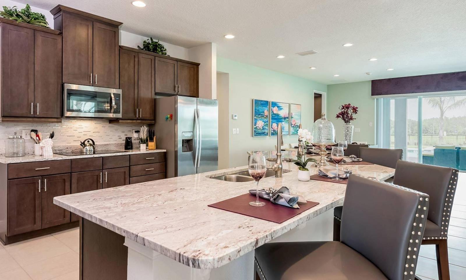 Spacious 11 Bdrm With Theater At Encore Holiday home