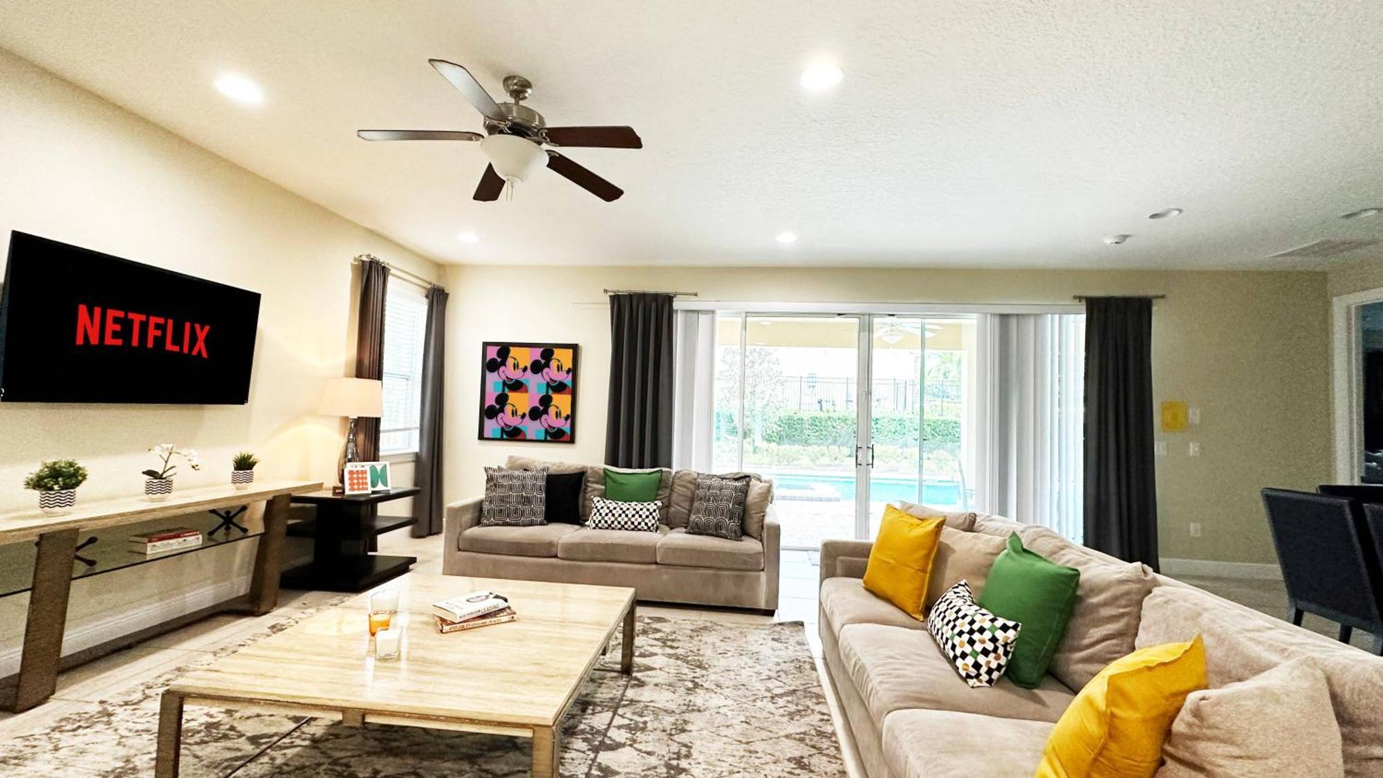 Magical Retreat At Encore, Movie Room, Close To