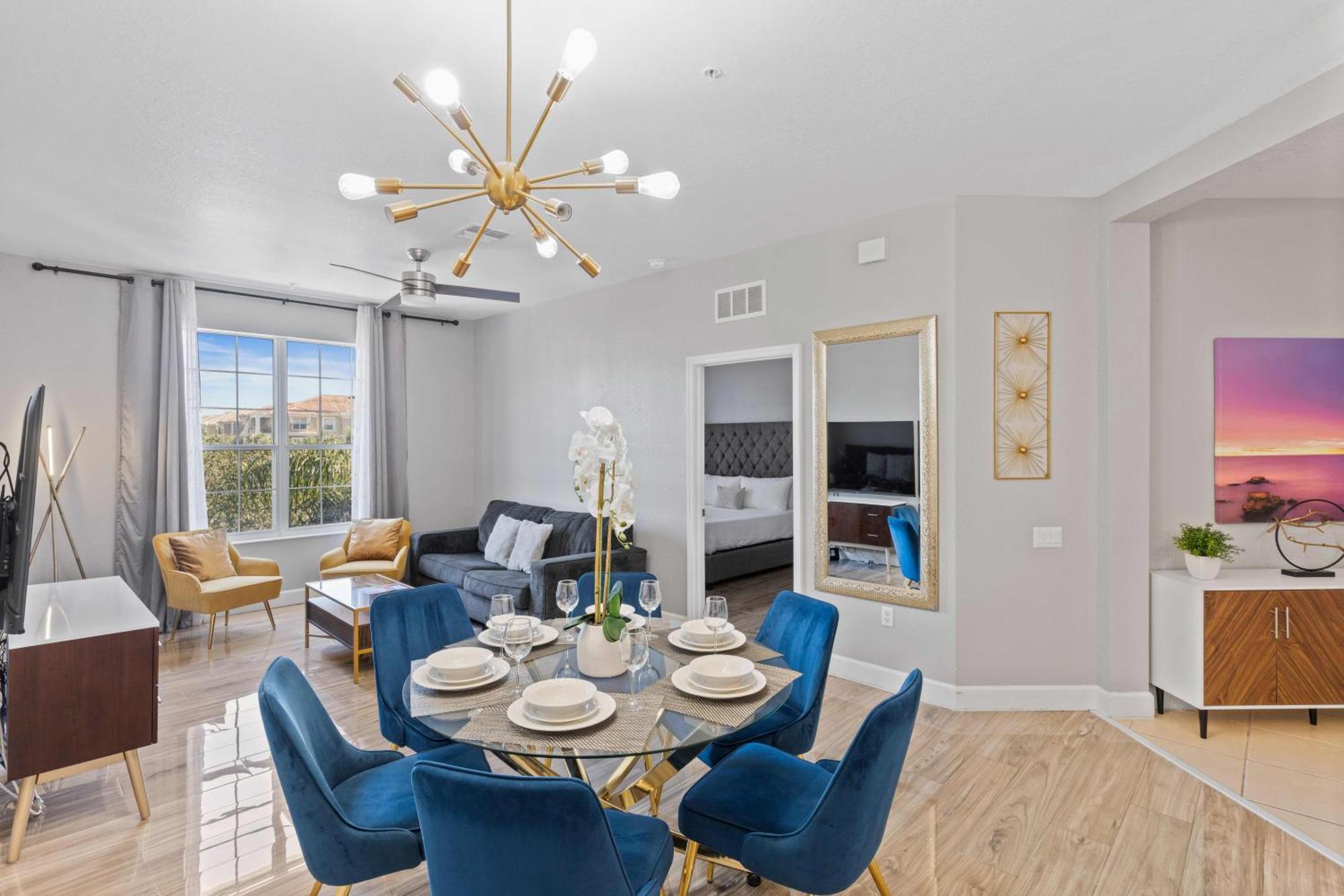 - Vista Cay 243