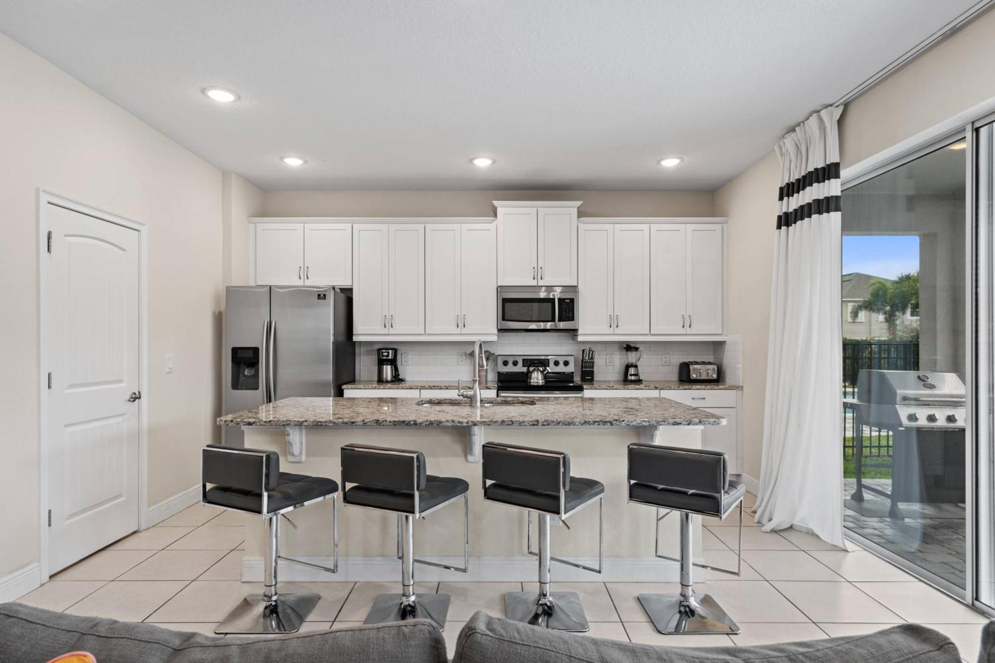 Encore 6 Bedroom With Pool Holiday home *