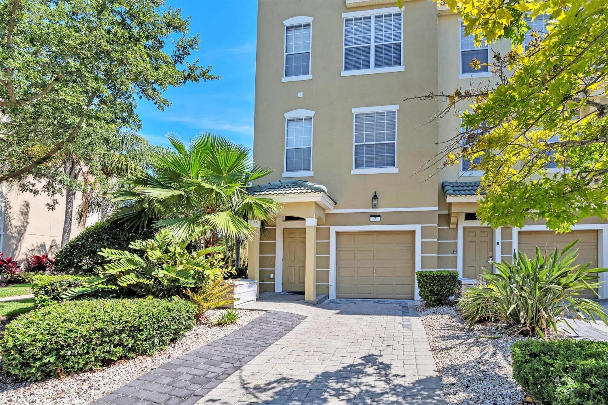 The Epic Toronto Vista Cay Orlando
