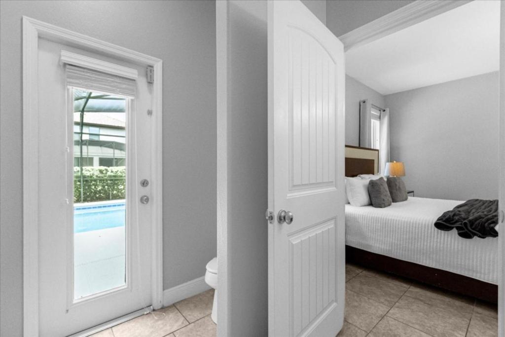 5 Bedrooms - 4 Bathrooms - Solterra 5357 Oa