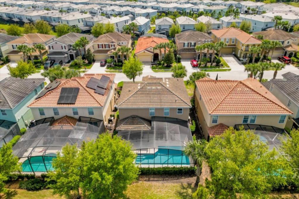 5 Bedrooms - 4 Bathrooms - Solterra 5357 Oa