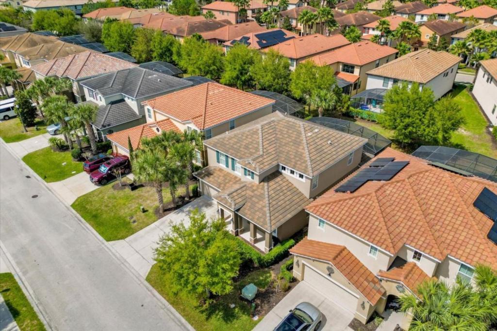 5 Bedrooms - 4 Bathrooms - Solterra 5357 Oa Orlando