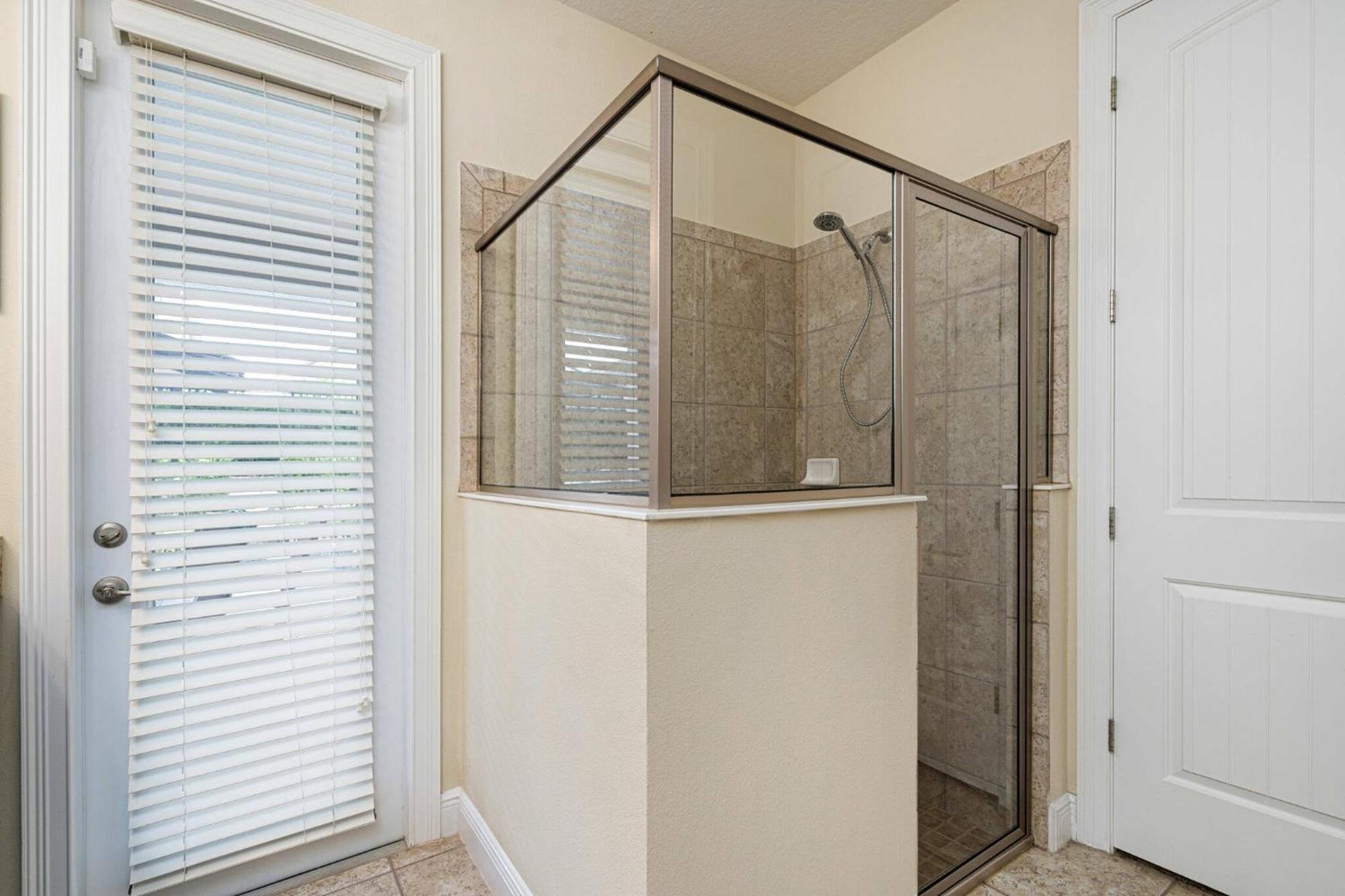 Encore 11 Bedroom With Pool